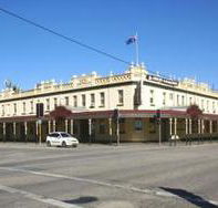 Soden's Australia Hotel - Lennox Head Accommodation