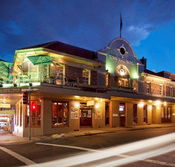 Town Hall Hotel - Lennox Head Accommodation