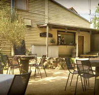 The Cosmopolitan Hotel - Lennox Head Accommodation