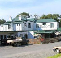Robin Hood Hotel - Lennox Head Accommodation