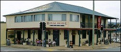 Royal Hotel Kew - Lennox Head Accommodation 0