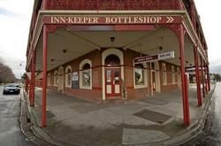 Ryans Hotel - Lennox Head Accommodation 1