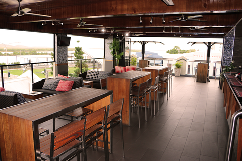 The Ambassador Hotel - Lennox Head Accommodation 10