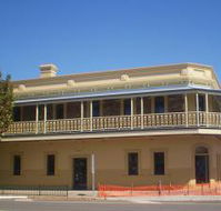 The British Hotel - Lennox Head Accommodation