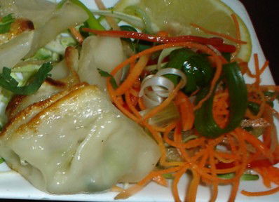 Indian Chopstocks - Lennox Head Accommodation 3