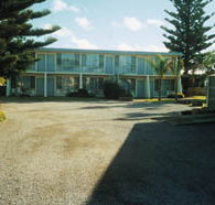 Troubridge Hotel - Lennox Head Accommodation
