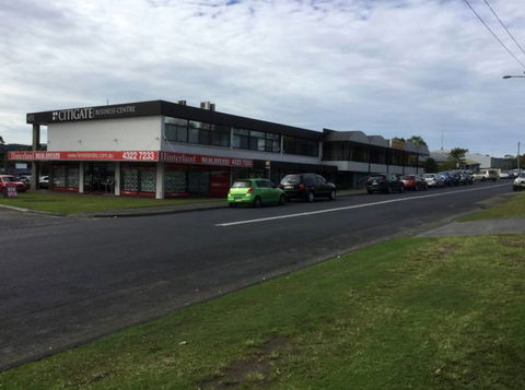 Wyoming Lantern - Lennox Head Accommodation 0