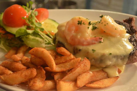 Tugun Tavern - Lennox Head Accommodation 0