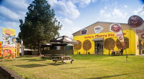 Andy’s Cherry Pie Cafe - Lennox Head Accommodation 4