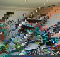 School holidays - Kids art class - Painting - Lennox Head Accommodation