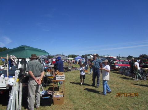 Crookwell Rotary Swap Meet And Market Day - Lennox Head Accommodation 0
