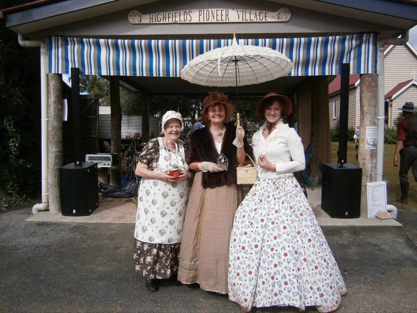 Ravensbourne QLD Lennox Head Accommodation