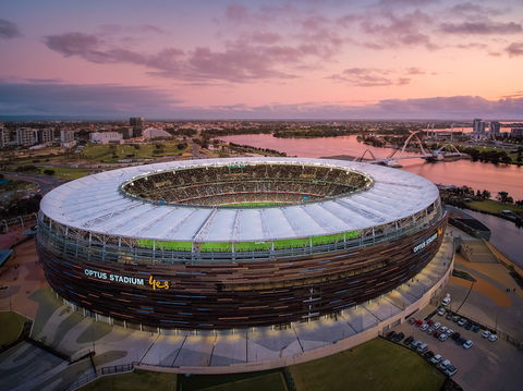 Geelong Cats V Collingwood - AFL Round 7 - Lennox Head Accommodation 2