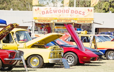Charters Towers Motor Show And Swap Meet - Lennox Head Accommodation 1