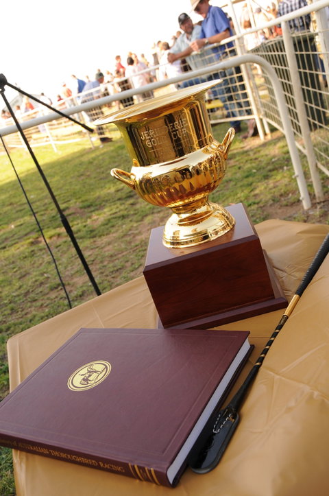 Jerilderie Gold Cup Races - Lennox Head Accommodation 1