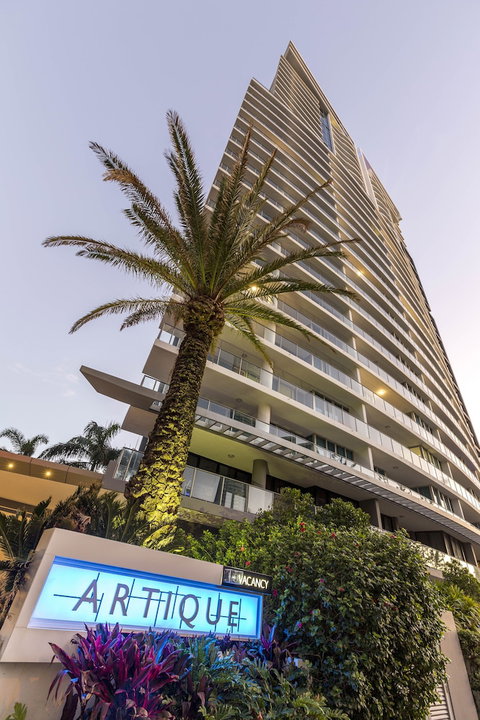 Artique Surfers Paradise - Lennox Head Accommodation 3