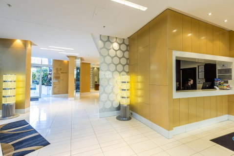 Artique Surfers Paradise - Lennox Head Accommodation 6