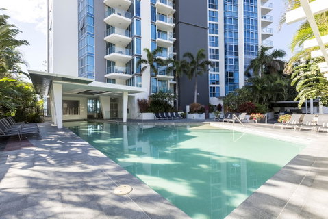 Artique Surfers Paradise - Lennox Head Accommodation 4