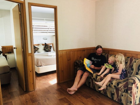 Nitmiluk Chalets - Lennox Head Accommodation 4
