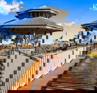 Quality Suites Point Cook Seasons 5 - Lennox Head Accommodation