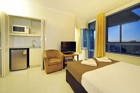 At Whitsunday Vista Holiday Apartments - Lennox Head Accommodation 5