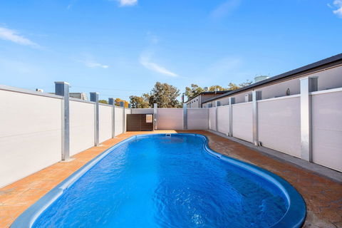 Econo Lodge Moree Spa Motor Inn - Lennox Head Accommodation 6
