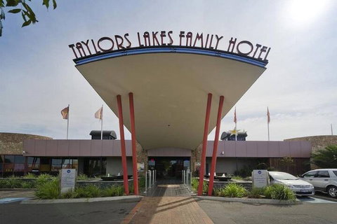 Quality Hotel Taylors Lakes - Lennox Head Accommodation 1