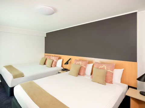Ibis Sydney World Square - Lennox Head Accommodation 5