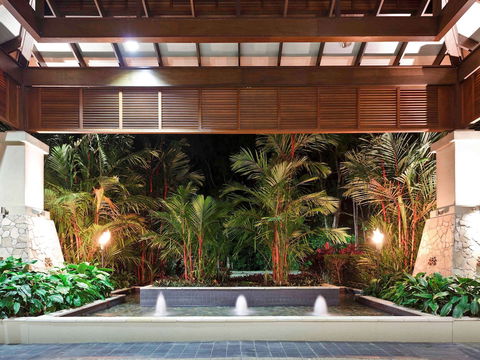 Pullman Palm Cove Sea Temple Resort And Spa - Lennox Head Accommodation 1