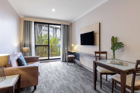 Oaks Sydney North Ryde Suites - Lennox Head Accommodation 5