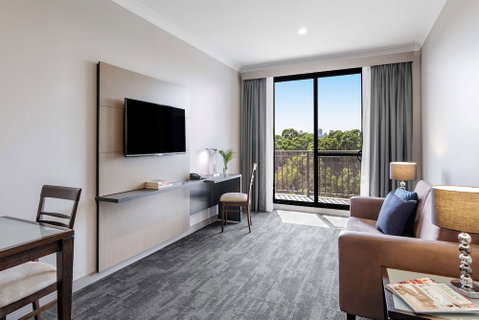 Oaks Sydney North Ryde Suites - Lennox Head Accommodation 6