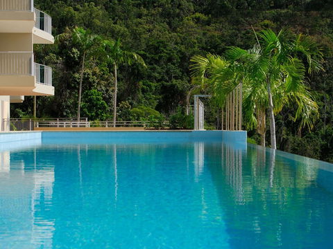 Azure Sea Whitsunday Resort - Lennox Head Accommodation 0
