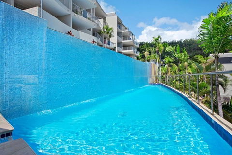Azure Sea Whitsunday Resort - Lennox Head Accommodation 1