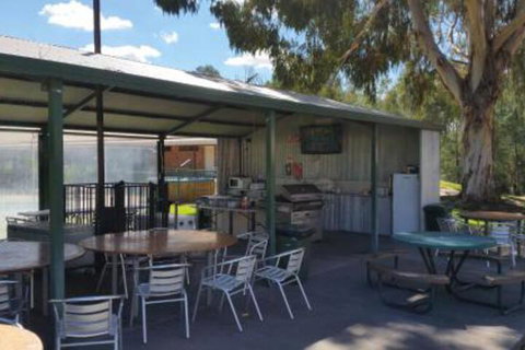 Early Settlers Motel Tocumwal - Lennox Head Accommodation 2