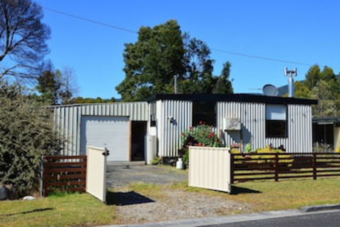 Tullah Full House - Lennox Head Accommodation 0