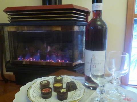 Mountain Lodge - Lennox Head Accommodation 5