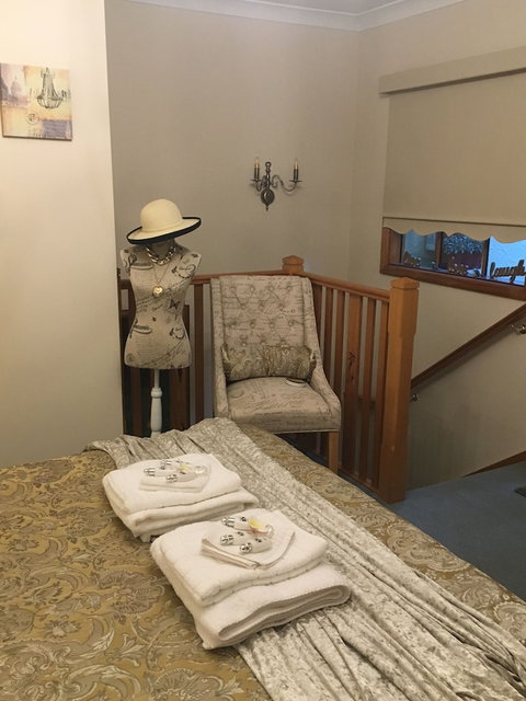 Mountain Lodge - Lennox Head Accommodation 2