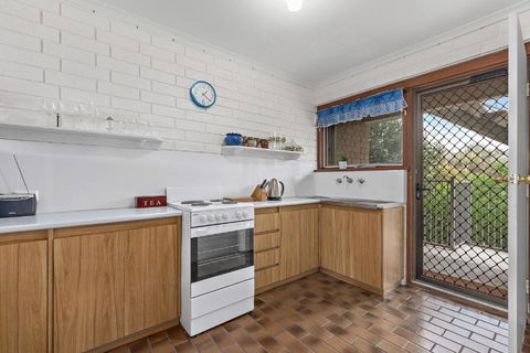 Sun & Surf Aldinga Beach Apartment - Lennox Head Accommodation 3