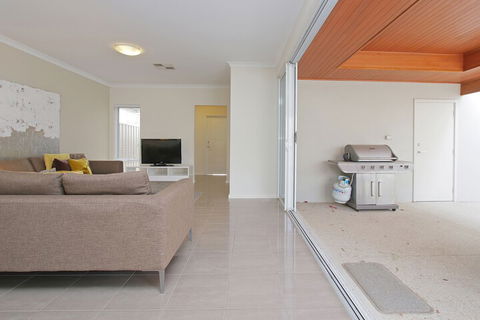 Anastasia Villa - Lennox Head Accommodation 4