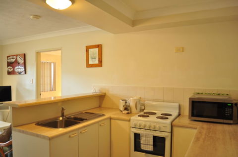 Isla House PA - Lennox Head Accommodation 4