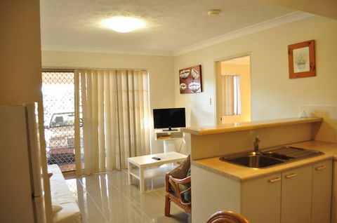 Isla House PA - Lennox Head Accommodation 5