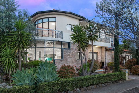 Villa De Marseilles Melbourne - Lennox Head Accommodation 2