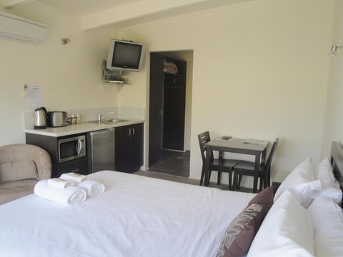 Off Mountain Accommodation - Lennox Head Accommodation 6