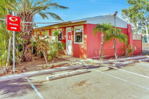 Econo Lodge Karratha - Lennox Head Accommodation 3