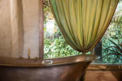 Italian Hill Garden Villa - Lennox Head Accommodation 2