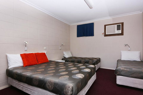 Motel Poinsettia - Lennox Head Accommodation 4