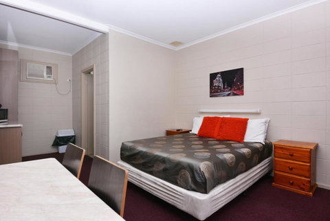 Motel Poinsettia - Lennox Head Accommodation 5