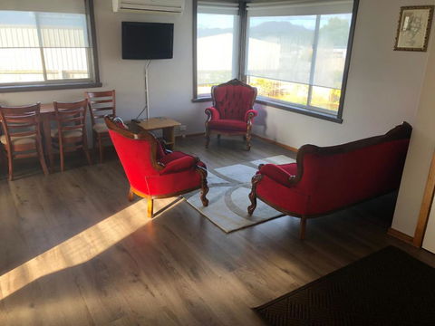 Waratah Falls Holiday Unit - Lennox Head Accommodation 6