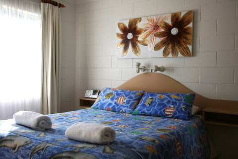 Lake Edge Holiday Units - Lennox Head Accommodation 1