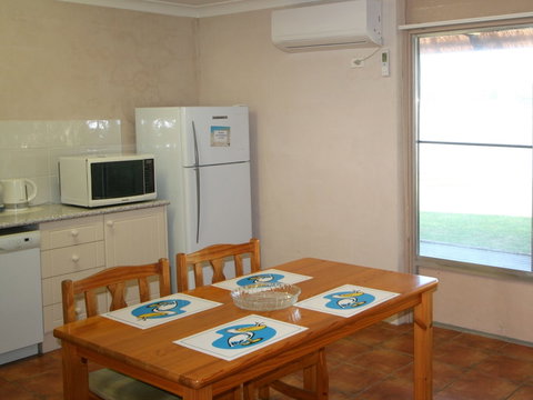 Lake Edge Holiday Units - Lennox Head Accommodation 0